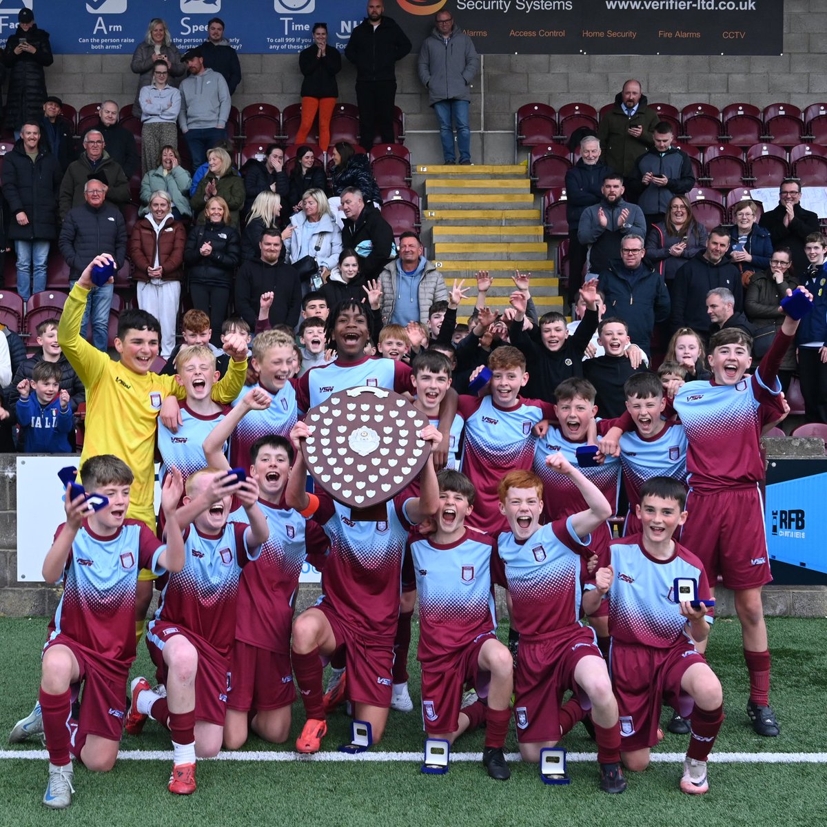Scottish Schools' Football Association (@sschoolsfa) on Twitter photo UNDER 13 SHIELD FINAL 25 | ๐ท from Friday night's Under 13 Shield Final between <a href="/stninianshigh/">Saint Ninian's</a> and <a href="/BoroughmuirHS/">Boroughmuir High Sch</a> at Ochilview Park now on our Facebook page โก๏ธ facebook.com/scottishschoolโฆ UNDER 13 SHIELD FINAL 25 | ๐ท from Friday night's Under 13 Shield Final between <a href="/stninianshigh/">Saint Ninian's</a> and <a href="/BoroughmuirHS/">Boroughmuir High Sch</a> at Ochilview Park now on our Facebook page โก๏ธ facebook.com/scottishschoolโฆ