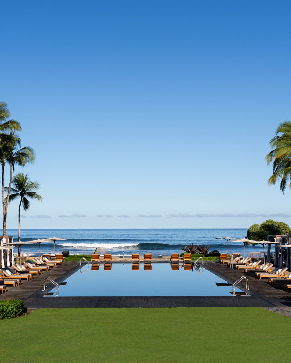 FSHualalai's tweet image. Today, we celebrate the deep blue that surrounds us 🌊💙 Honoring its beauty—and our commitment to protect it—this #WorldOceansDay and every day.
🔗 | Tap the link to learn more. fourseasons.com/hualalai/servi…