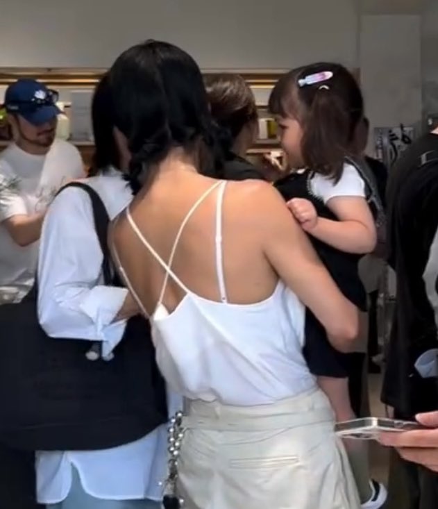 คนเร้กอุ้มเด่กก ใจมัมหมาา 🤏🏻