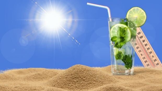 bnieuwsland's tweet photo. Zomerse warmte vanaf woensdag -  https://t.co/MPFOIoVnoP https://t.co/dEu8IchazJ