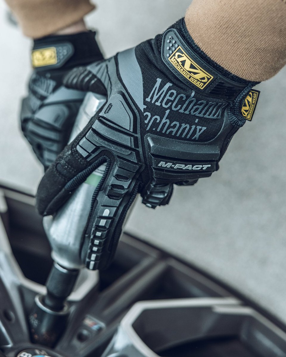 Mechanix_JP's tweet image. ハードユースにも対応するエムパクトが、コアリフレッシュモデルでさらなる次元へと進化。手を守るだけでなく、長時間の作業にも耐える快適性と操作性を高次元で融合されています。
注目ポイント① 『親指サドル部にLock Ring™プリントで補強』…