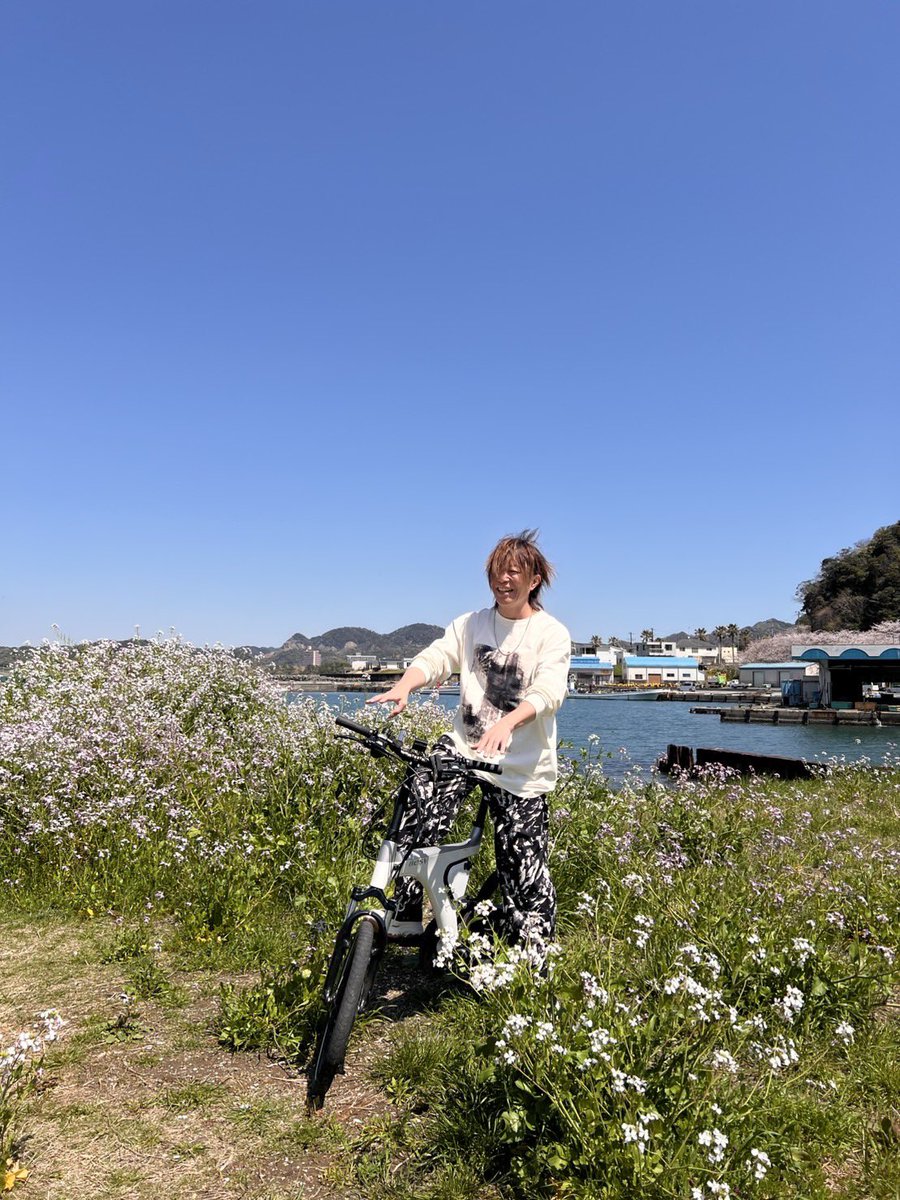 谷山紀章50歳記念写真集 のオフショットを公開！ アクスタA付き