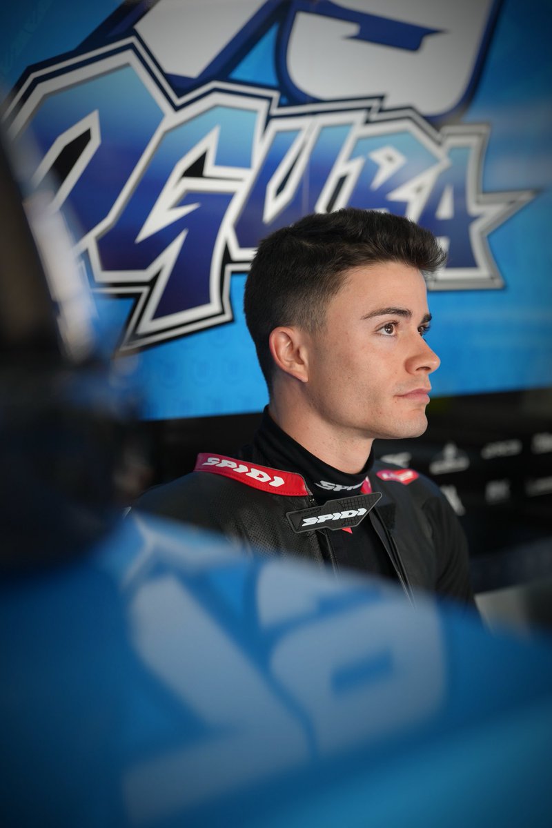 MotoGP™🏁 (@motogp) on Twitter photo An unexpected gift for #Moto2 World Championship leader <a href="/18ManuGonzalez/">Manuel Gonzalez Simon</a> 🤩 🎁
#AragonTest ⏱️ An unexpected gift for #Moto2 World Championship leader <a href="/18ManuGonzalez/">Manuel Gonzalez Simon</a> 🤩 🎁
#AragonTest ⏱️