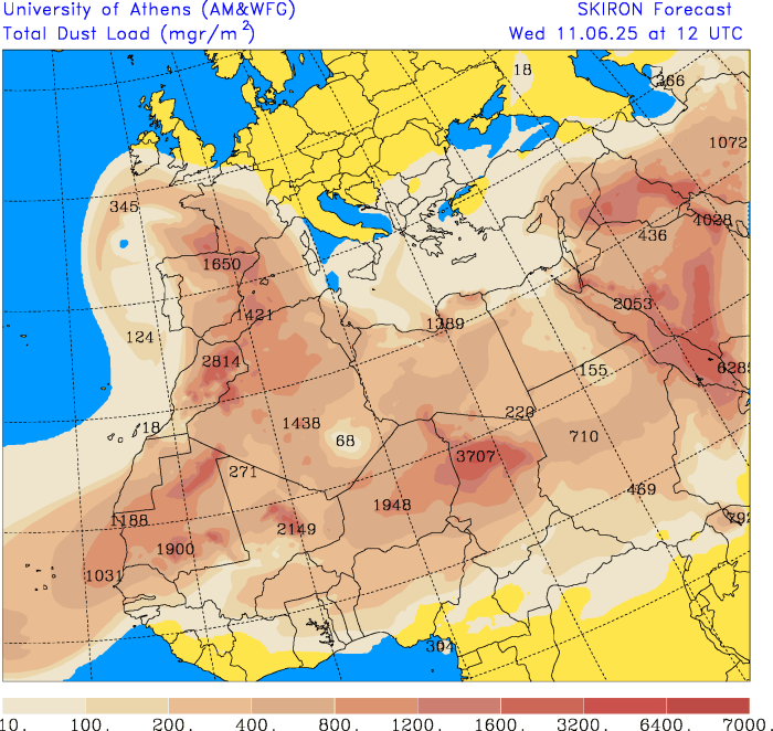 ExtremeMeteo's tweet photo. Les fortes à très fortes chaleurs vont s'installer à partir de demain par le sud-ouest. 

Demain après-midi, on pourrait déjà atteindre localement 35 à 36°C vers les Landes. La barre des 30°C sera certainement atteinte entre le Limousin et les Charentes. Sur le pourtour méditerranéen, des pointes à 34°C possibles dans l'arrière pays.

Mercredi sera une journée très chaude où on atteindra de 29 à 37°C au sud de la Loire. Des pointes à 37 à 38°C possibles sur le sud-ouest mais on n'irait pas au delà, il est très très peu probable qu'on atteigne les 40°C. 

Entre demain et mercredi, attention encore une fois car le sable saharien sera bien présent dans le sud-ouest, donc cela peut influer sur le niveau des températures en les abaissant très légèrement. 

Jeudi, les températures baisseront un peu avec souvent de 28 à 32°C. Il pourra faire jusqu'à 36°C dans l'arrière pays méditerranéen. Le sable saharien devrait être présent dans le ciel dans des quantités faibles à modérées, cela pourrait avoir une influence encore une fois sur l'ensoleillement et donc le niveau des températures.

Vendredi, une nouvelle journée très chaude pourrait se profiler avec souvent entre 30 à 35°C, peut être jusqu'à 36-37°C vers les régions centrales et la Bourgogne. Un peu plus frais dans le nord-ouest. Présence toujours non négligeable du sable saharien.

Donc je réitère ce que je disais hier, prudence dans l'annonce des températures maximales à cause d'un voile nuageux souvent présent qui se mêlera au sable saharien pouvant abaisser légèrement les niveaux. Donc je ne suis pas les modélisations les plus généreuses en terme de températures, pour moi les 40°C semblent exclus et je doute qu'on dépasse les 37-38°C ce qui est déjà des niveaux très élevés pour une début de deuxième décade de juin. Pour rappel, cela correspond au niveau des températures maxi à des valeurs 12 à 13°C au dessus des normales.