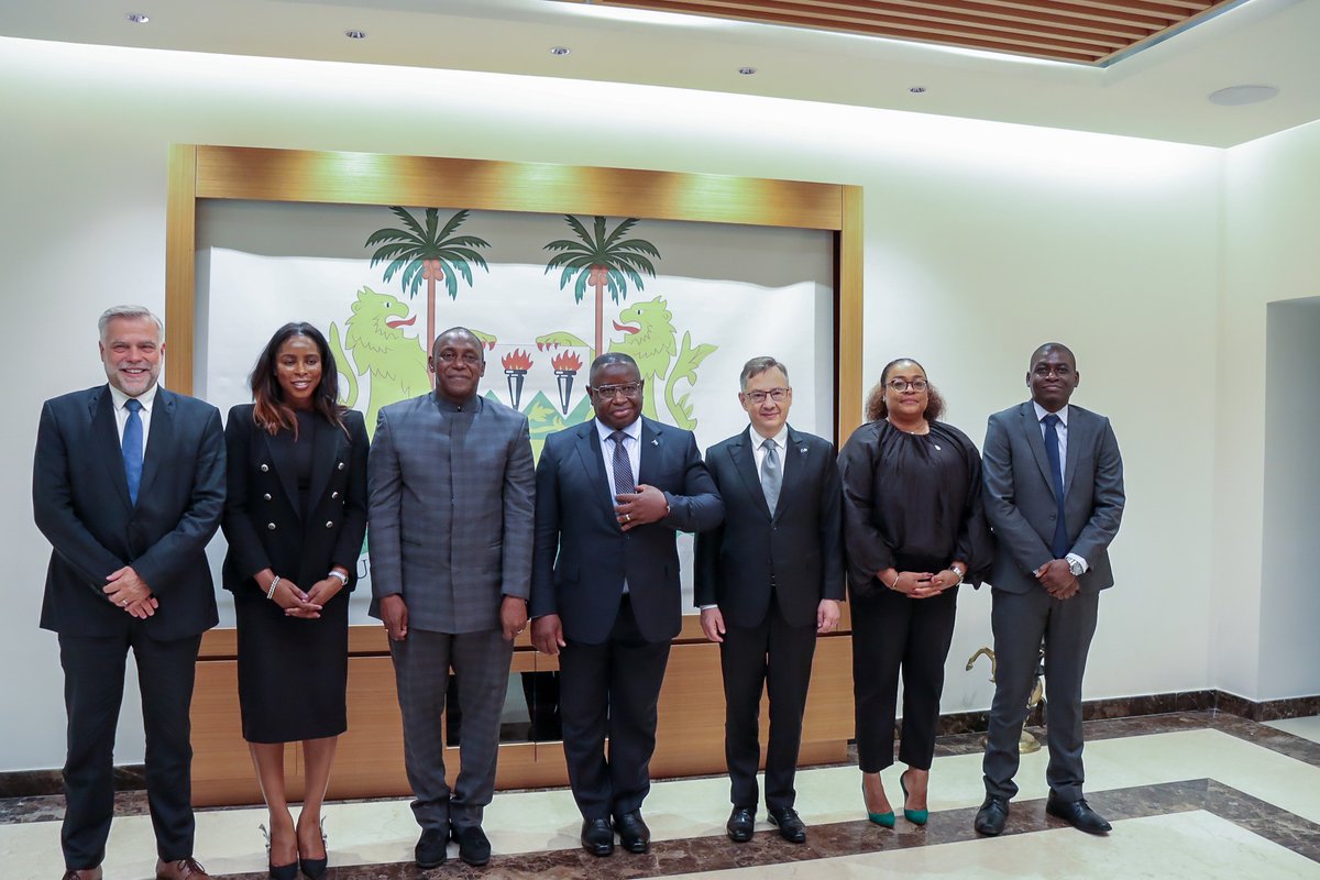 Congratulations <a href="/julius_maadabio/">Julius Maada Bio</a> on the Salone Off-grid Renewable Energy Acceleration Initiative (SOGREA), which will significantly advance #SierraLeone’s green #energy future. 

Many thanks to <a href="/EU_Commission/">European Commission</a> <a href="/SEforALLorg/">Sustainable Energy for All</a> <a href="/UNOPS/">UNOPS</a> for your support to 🇸🇱.

statehouse.gov.sl/sierra-leones-…