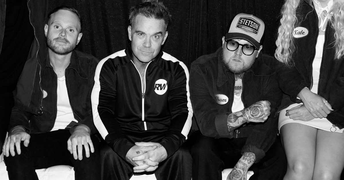 Des Guest Stars à chaque concert?
Robbie a déjà donné 3 concerts dans le cadre de sa nouvelle tournée Britpop Tour. <a href="/robbiewilliams/">Robbie Williams</a> aurait décidé d'inviter des artistes différents à chaque data de sa tournée!
robbiewilliamslive.com/news/rwl-2025/…

#RobbieWilliams