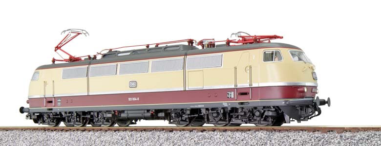 新車号・仕様違いが入荷してます。

ESU #HOゲージ E03 BR103

[es31177]
EL BR 103 004 TEE DB EpⅣ DCC Sound DC/AC共用
パンタ自動昇降・運転計器灯ほか(DCCでのみ動作)
価格￥103400

メール・電話からご注文頂けます。
info@elmer-train.com

#elmertrain #エルマートレイン
2025.06.09
