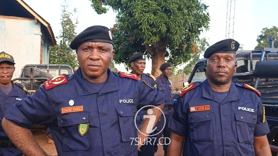 Sud-Ubangi : nommé à la tête de la Direction des études et planification de la PNC, le général Kamana cède sa place à Safari Kazungufu 7sur7.cd/2025/06/09/sud…