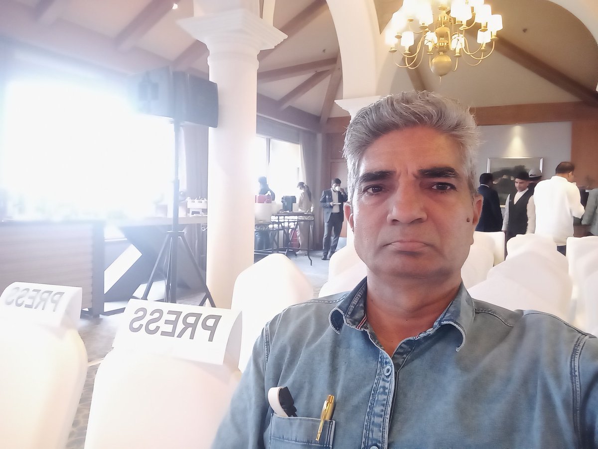 कोबरा टेलीवीज़न (@cobratelevision) on Twitter photo 