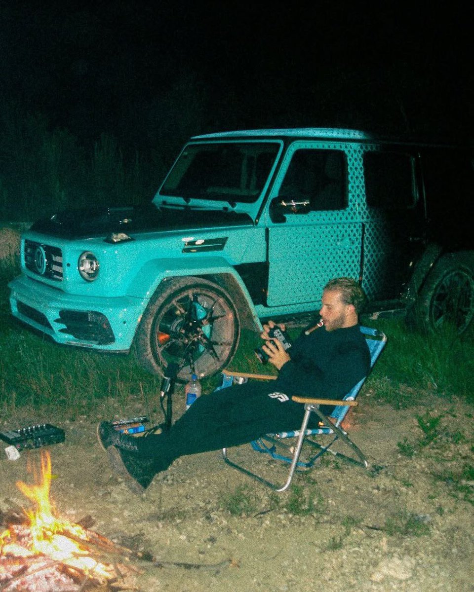 Alex González tweet media