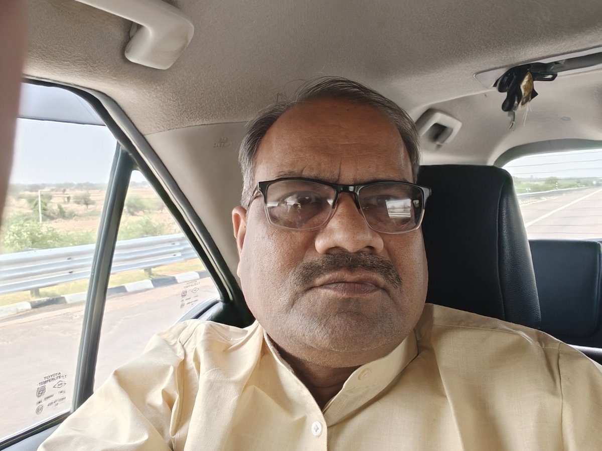 झांसी से महोबा से एटा को प्रस्थान