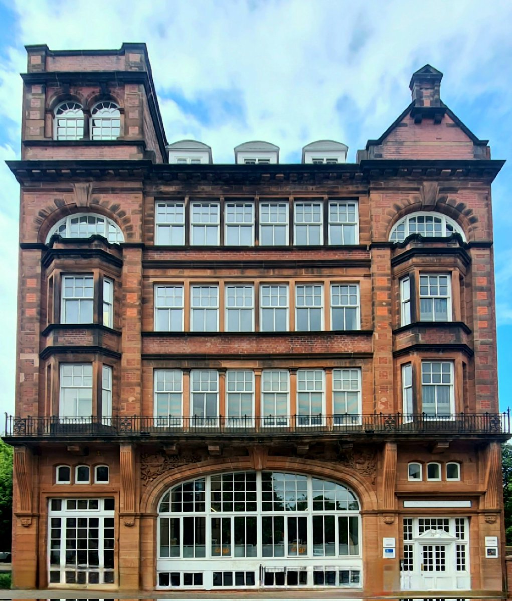 is_glasgow's tweet photo. The brilliantly named Kelvinside Artistic Stationery Works on Herbert Street in the west of Glasgow.
#glasgow #kelvinside #maryhill #woodside #architecture #buildings #glasgowbuildings #glasgowarchirecture #buildingphotography #architecturephotography https://t.co/wHkUi46Aez