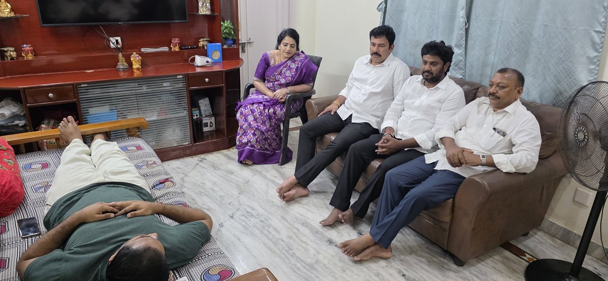 KKRaju_ysrcp's tweet image. *కొండ రాజీవ్ గాంధీని పరామర్శించిన - శ్రీ కె .కె రాజు గారు* 

#kkraju