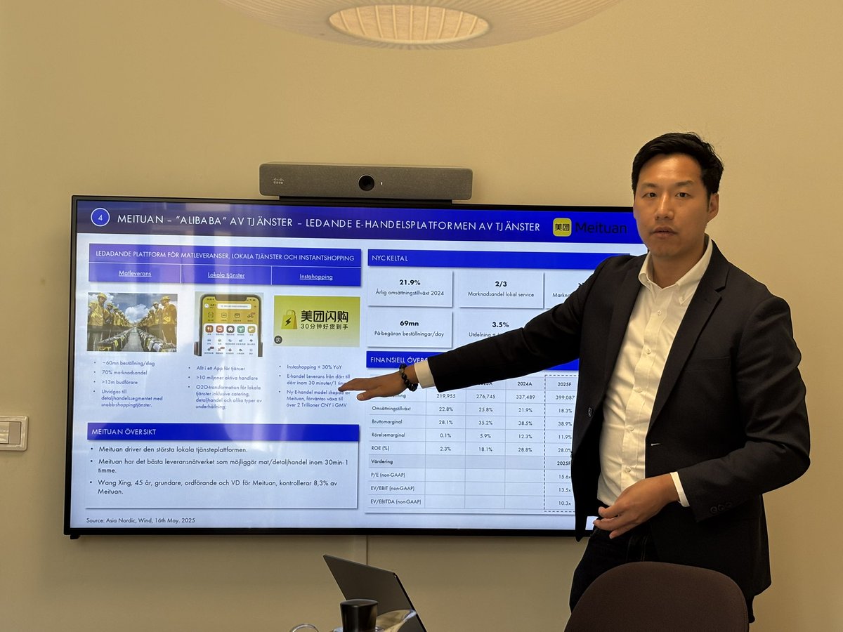 Johan Elmquist 🌻 (@johan_elmquist) on Twitter photo Yining Wang VD på <a href="/AsiaNordic/">Asia Nordic</a> presenterar fonden AN - China Focus. Ett stort innehav i fonden är Meituan - ett Alibaba av tjänster. Är Kinas största färdigmatleverantör. Nu levererar de även andra varor i konceptet kallat instant shopping. Du får en dina varor från e-handeln inom Yining Wang VD på <a href="/AsiaNordic/">Asia Nordic</a> presenterar fonden AN - China Focus. Ett stort innehav i fonden är Meituan - ett Alibaba av tjänster. Är Kinas största färdigmatleverantör. Nu levererar de även andra varor i konceptet kallat instant shopping. Du får en dina varor från e-handeln inom