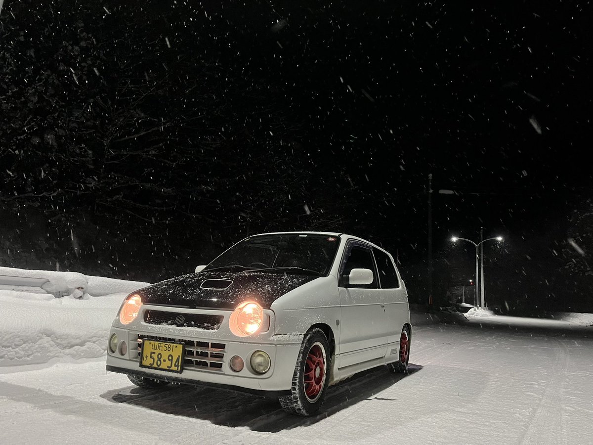 OZONE93763300's tweet photo. #クルマが好きでよかった
出会いと別れの連続
それぞれ個性の塊だったけど
楽しい車達だった(*^^*)
現在ミラだけど約2年ぶりのAT車
逆に怖い笑
#RX8 #typeS #アテンザ
#MAZDASPEED
#アルトワークス #旧規格
#スズキスポーツリミテッド
#シルビア #specR
#MAZDA #NISSAN #SUZUKI https://t.co/oFVInIMaD3