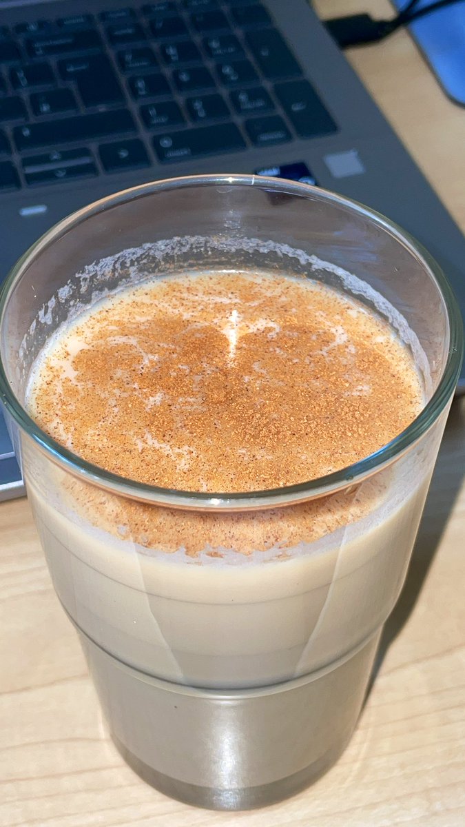 GM!! Iced cinnamon latte anyone? 🥰