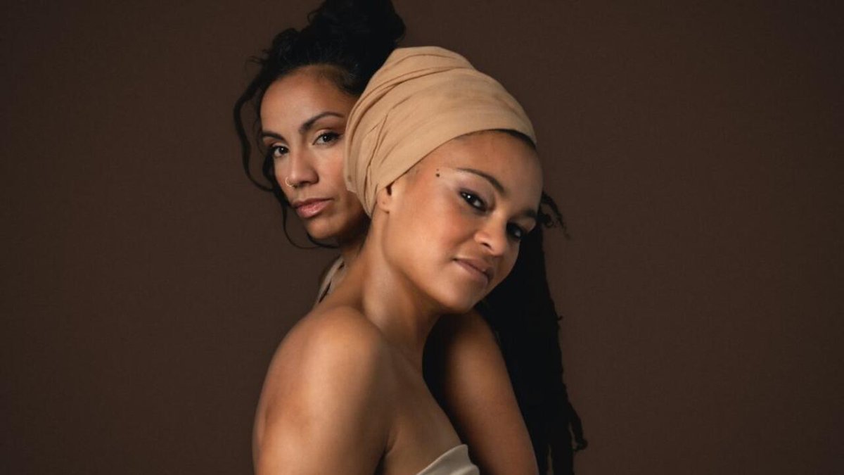 Le duo féminin afro-caribéen Mystically chante la «Résilience» en mode reggae rfi.my/Bk9F.x