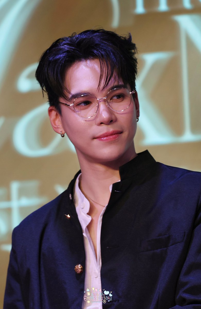 หนุ่มแว่นคนนี้จริงใจมั้ยคะ

#MemoriesWithMAXNAT #MaxNat  #mmaxmax  <a href="/mmaxmaxxxx/">MMAX</a>