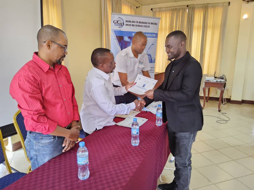 Third Training in a row, <a href="/Gcla1895/">Mamlaka ya Maabara ya Mkemia Mkuu wa Serikali</a> you should consider awarding me a special certificate 😜😜 pleaseee 🙏🙏🤦‍♂️