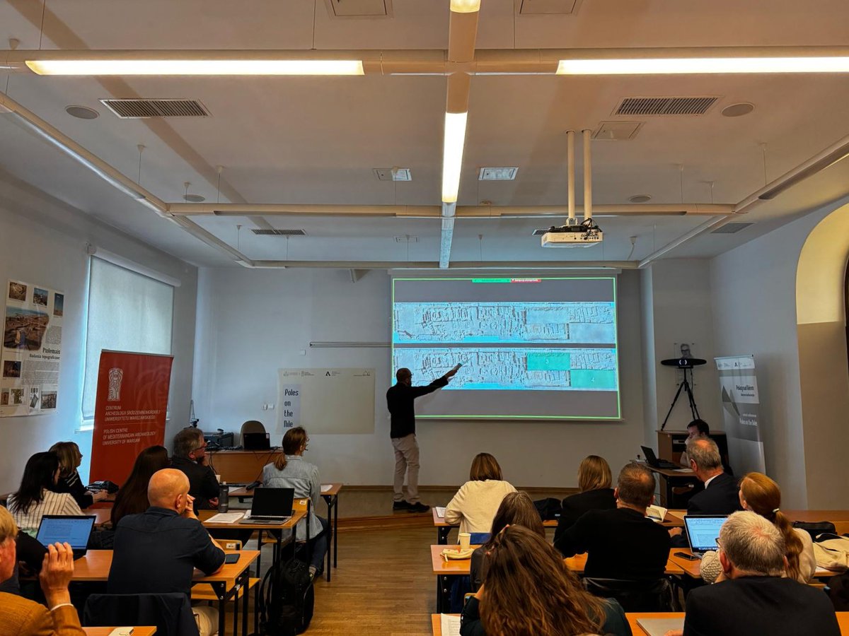 The 🔸Poles on the Nile🔸 #conference has officially begun!
📍 Join us in person at the Faculty of #Archaeology, University of Warsaw, or tune in online. 
🔗 The Zoom link will be sent to registered participants — sign up via the conference website:
polacynadnilem.uw.edu.pl/2025/05/12/for…