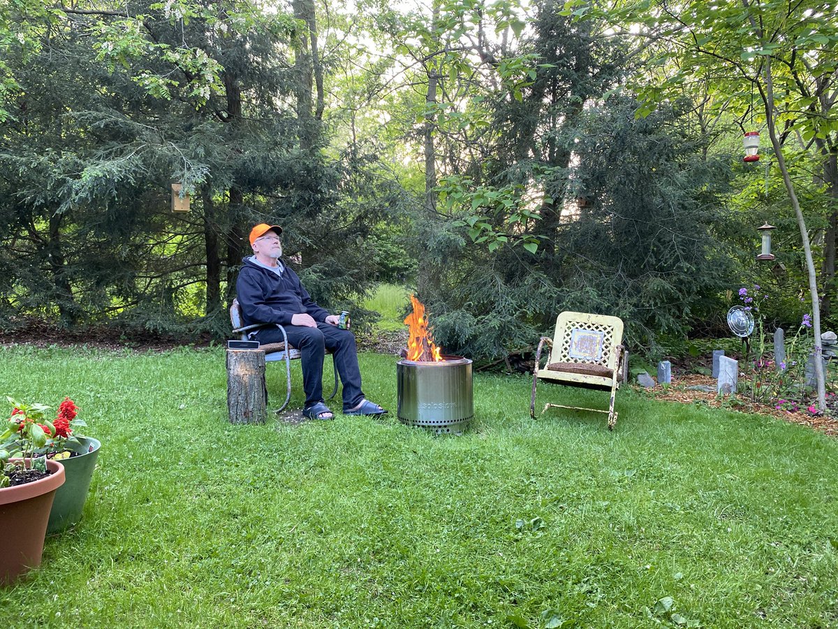 pondaroski's tweet image. 20250607 Looking Skyward Tracking Airplanes Missing Lost Loved Ones During There Unnormal Times, Jacksonville, NY. Z. 
#thepurposeportfolio
#unnormal
#lostlovedones
#selfportrait
#contrails
#bonfire
#blazin
#cookout
#perennialgarden
#zorangehat
#pondaroski
#joeziolkowski