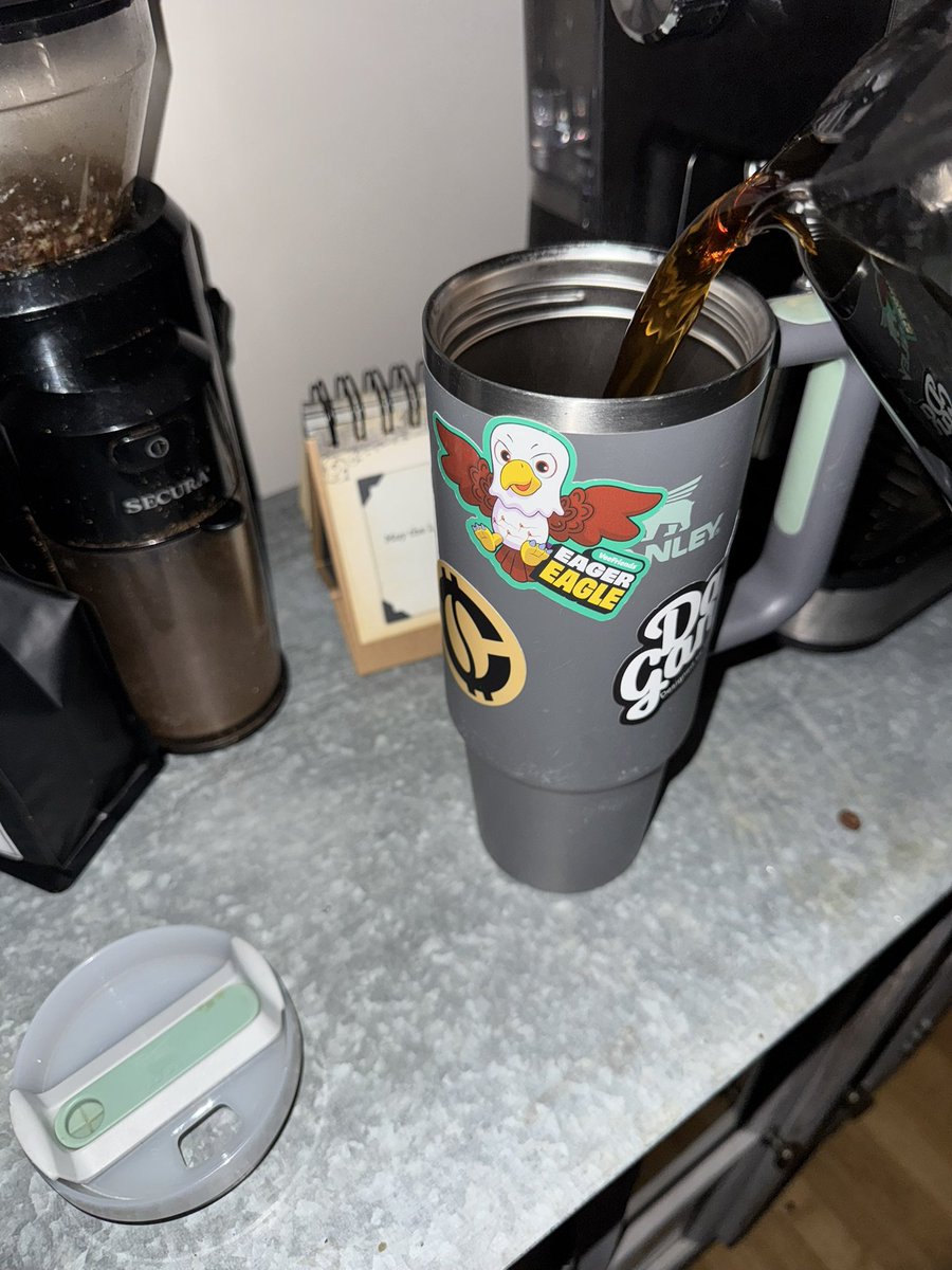 GM ☕️

Always start the week off right, with coffee and prayer 🙏🏼