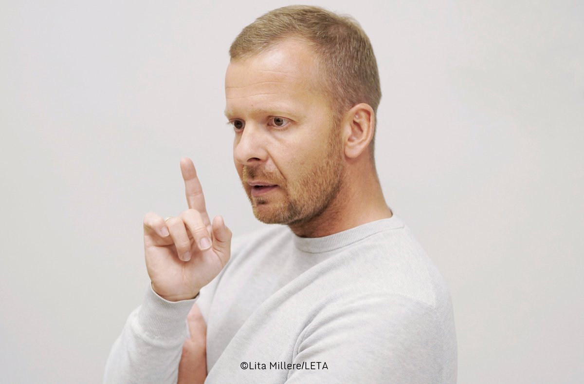 .<a href="/Valsts_drosiba/">Valsts drošības dienests</a> 9. jūnijā uzsācis kriminālprocesu pret Saeimas deputātu Alekseju Rosļikovu ("Stabilitātei!") aizdomās par palīdzības sniegšanu agresorvalstij Krievijai pret Latviju vērstā darbībā un nacionālā naida un nesaticības izraisīšanu.

Kriminālprocess uzsākts, dienestam