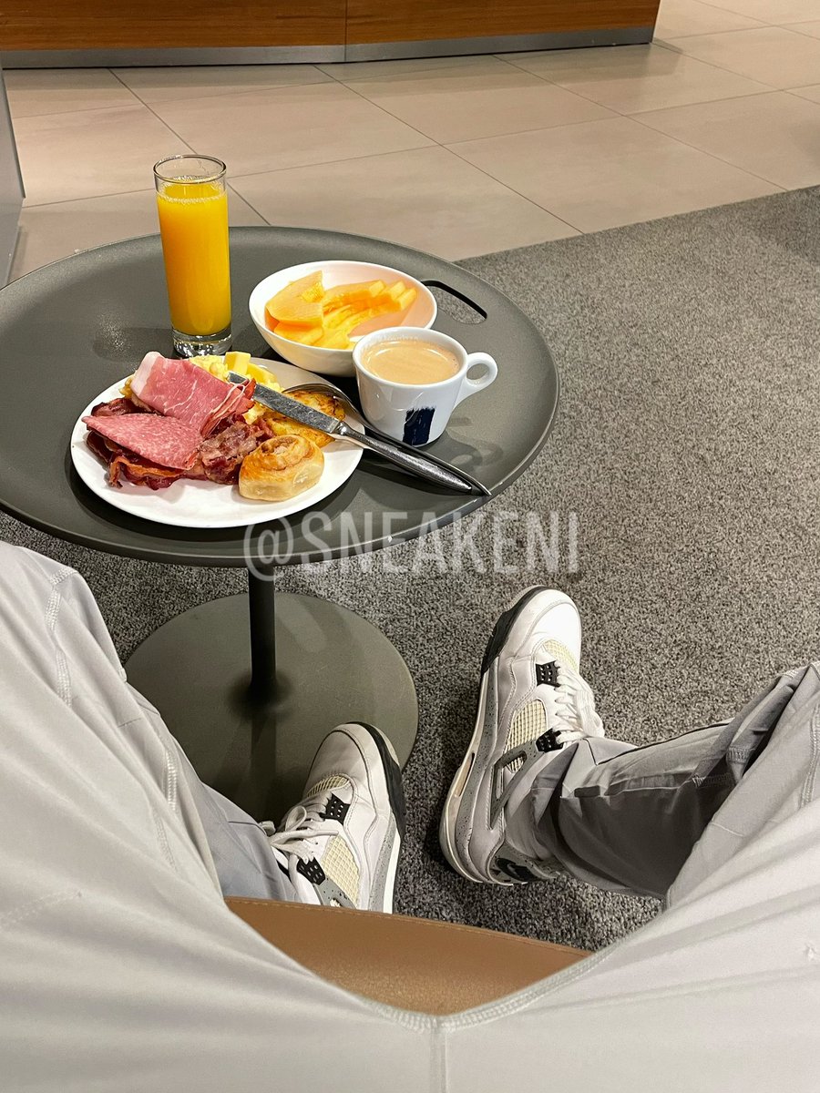 Morning wallet 🥱 #sneakermaster #jordan4 #findom

paypal.me/sneakerdomking