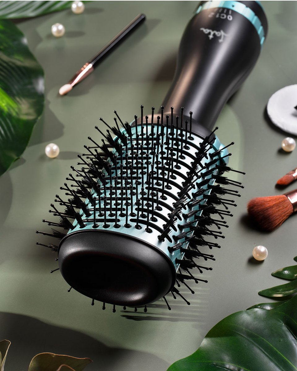 😏Su parte más gruesa te lo dará todo
💥Máximo placer, máxima potencia

🙄¿Que de qué hablamos?
👧🏻Pues de nuestro cepillo secador - alisador 3 en 1😋

✅Moldea, da volumen y seca tu cabello con el cepillo secador
 
🛒▶ bit.ly/Cepillo-JATA-3…

💙 #Jata #JataLovers #Navarra