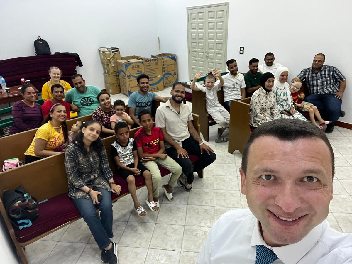 icdelalfarero's tweet photo. Nos llegan estas preciosas fotos de la nueva Iglesia en Egipto, pastoreada por unos misioneros de Rusia 🇷🇺, Alexei y Maria. 

➡️ OREMOS POR EGIPTO 🇪🇬 https://t.co/Wd2xzMd0bT