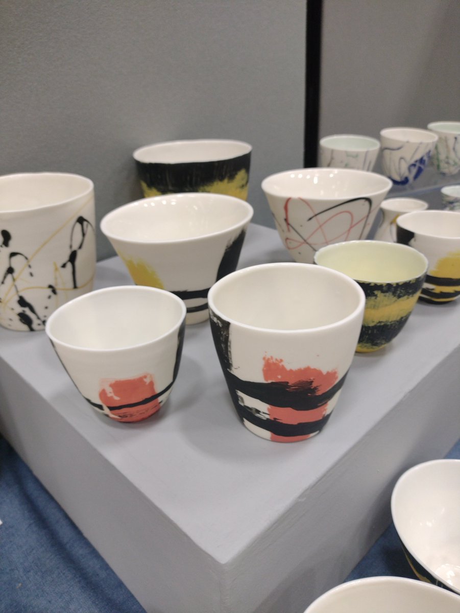 Working primarily with parian clay, <a href="/LMCeramics/">Laura Murphy</a> creates delicate, highly translucent work including vessels and sculptural botanical structures inspired by light and botanical themes.  You’ll find her in marquee B at Celebrating Ceramics <a href="/waterperry/">waterperry</a> next month.  #mondaymaker