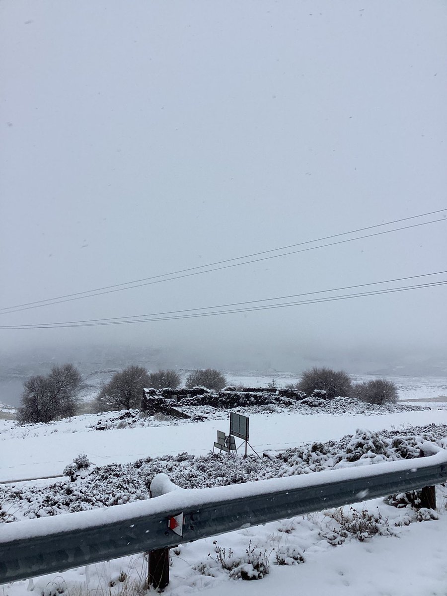 As it happens at Blue-Mountain Pass... Grab your crew, gear up, and make the most of the season! But the roads can be very slippery... PRIORITIZE SAFETY!!! Visit visitlesotho.org.ls for more information🇱🇸❄️⛄️❤️

#SnowSeasonInLesotho #VisitLesotho #ExperienceElevation