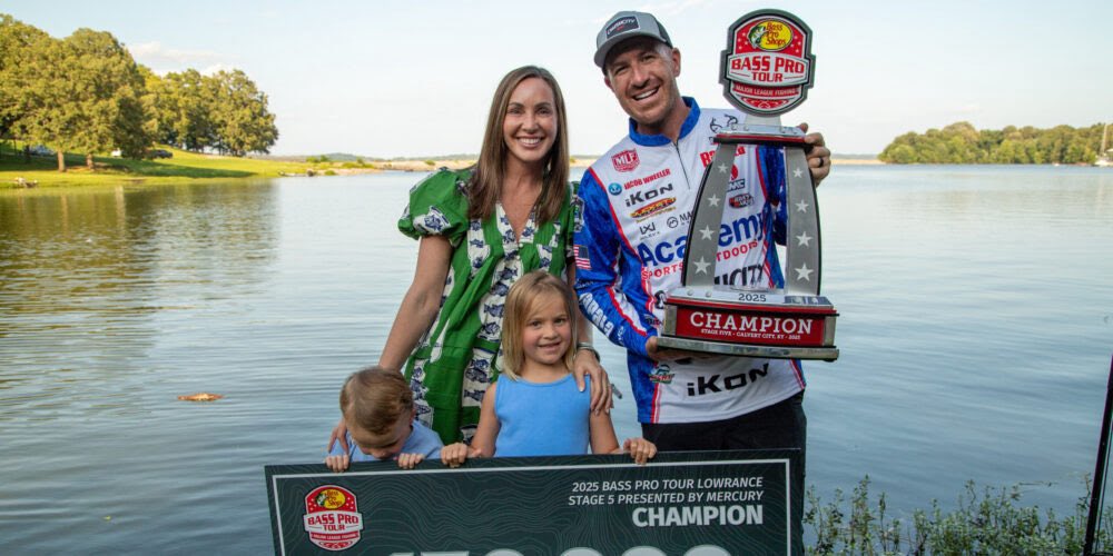 📣MLF Bass Pro Series News📣
Jacob Wheeler Notches Ninth MLF Bass Pro Tour Win at Lowrance Stage 5 at Kentucky Lake - Click the 🔗 to see results &amp; tourney 🗞️- thebasscast.com/2025/06/09/jac…