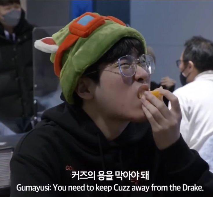 zzzeus04's tweet photo. 힐링식당 덕에 우제 한 입만 짤 +1됨 https://t.co/I129JlRg52