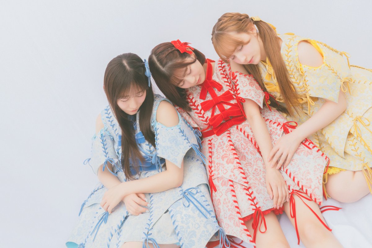 FRUITS ZIPPER【Official】 (@fruits_zipper) on Twitter photo ✨📱 #ふるっぱーメディア情報 💻✨
Yahoo!ニュース( <a href="/YahooNewsTopics/">Yahoo!ニュース</a> )さんにインタビューしていただきました🎤
先日のMUSIC AWARDS JAPANや昨年の紅白、それからこれからのFRUITS ZIPPERについてもお話ししました🎂
❤️月足天音 <a href="/amane_fz1026/">月足天音 (FRUITS ZIPPER)</a>
🩵真中まな <a href="/manafy_fz0422/">真中まな(FRUITS ZIPPER)</a>
💛早瀬ノエル ✨📱 #ふるっぱーメディア情報 💻✨
Yahoo!ニュース( <a href="/YahooNewsTopics/">Yahoo!ニュース</a> )さんにインタビューしていただきました🎤
先日のMUSIC AWARDS JAPANや昨年の紅白、それからこれからのFRUITS ZIPPERについてもお話ししました🎂
❤️月足天音 <a href="/amane_fz1026/">月足天音 (FRUITS ZIPPER)</a>
🩵真中まな <a href="/manafy_fz0422/">真中まな(FRUITS ZIPPER)</a>
💛早瀬ノエル