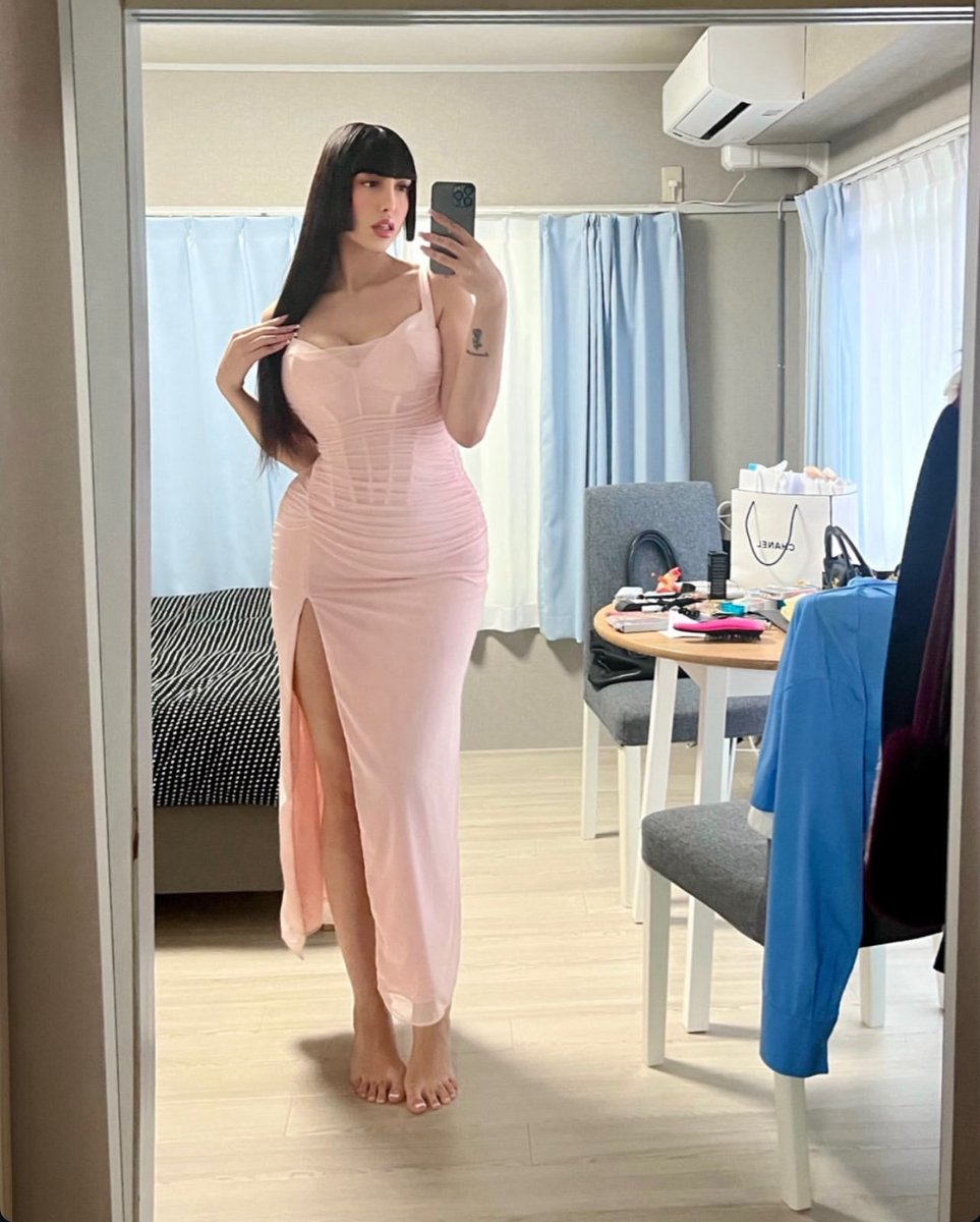 spanish95queen's tweet photo. New pink dress. https://t.co/e3u8i3aL4t