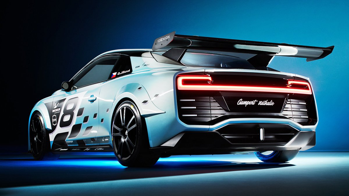 🇩🇪 Gumpert Nathalie

2018 • 4 electric motors (methanol) • 536bhp • 190mph • €460k/~£400k

📸  Roland Gumpert/Top Gear
#osotd #supercars #gumpert