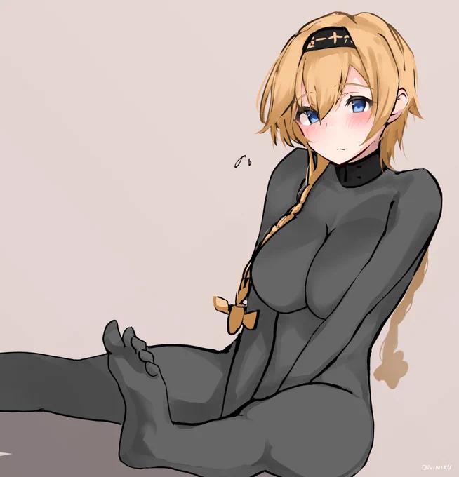 照月にも全身タイツを着てもらいました
