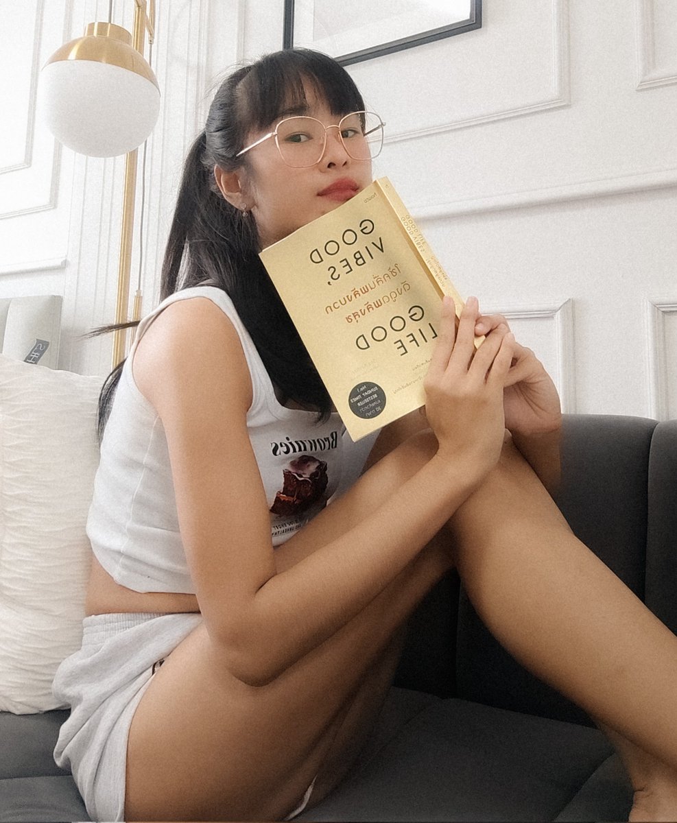 wanpetch_ppl's tweet photo. 💌 My New Chapter Begin. 😋
 🎁 Give you guys all my Feminine Energy 🥰

#แจกความสดใส
                    https://t.co/53fgCVBthT https://t.co/hPNJ3iu60T