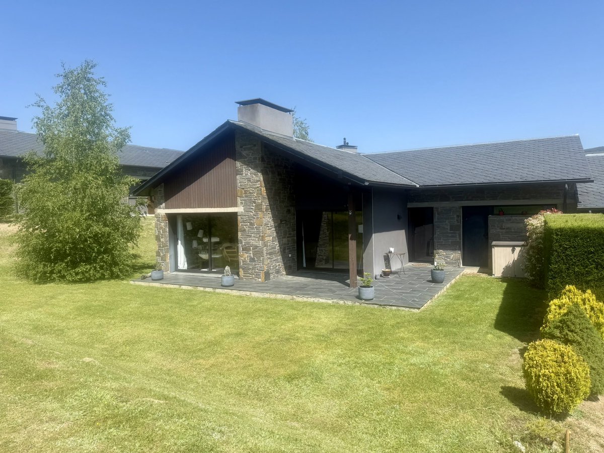 airbnb.com/h/saillagousec…