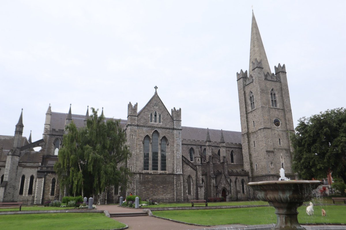 ArAl_photo's tweet image. #DublinCastle #TrinityCollegeLibrary #StPatricksCathedral #GuinnessStorehouse