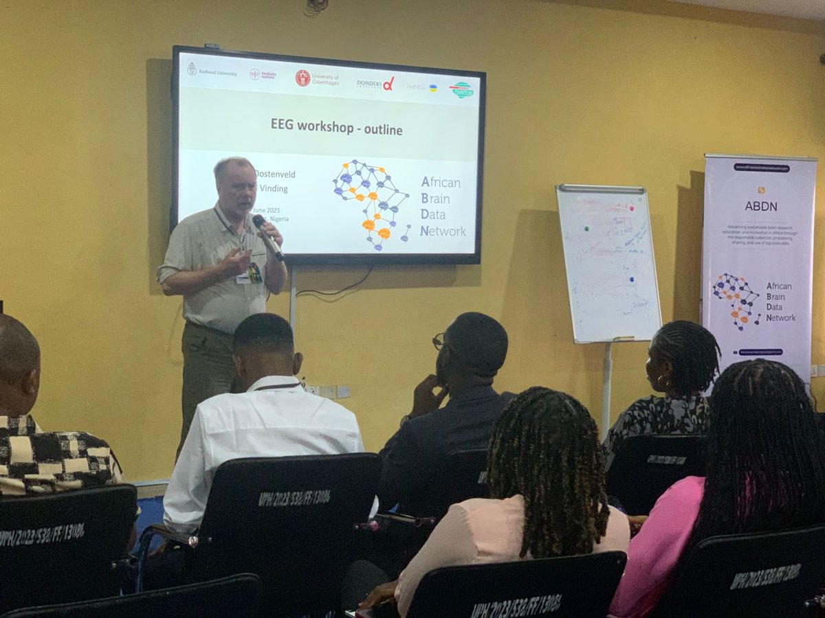 AFRICAN_BDN's tweet image. Day 1 EEG Workshop
We’re excited to kick off our EEG Workshop - diving into brainwaves, neurotech, and hands-on learning! 🧠⚡️
#EEG #braindata #africanresearch