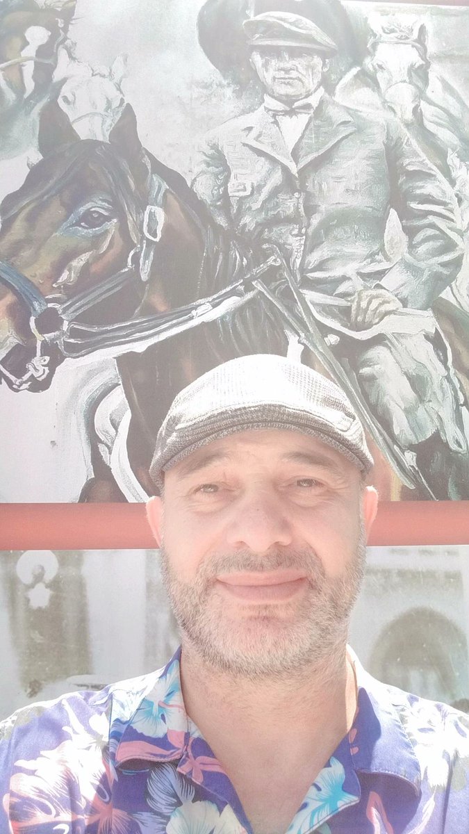 #tjktvyariszamani
10 UÇAN HÜMA tek olurmu Veliefendi merhaba