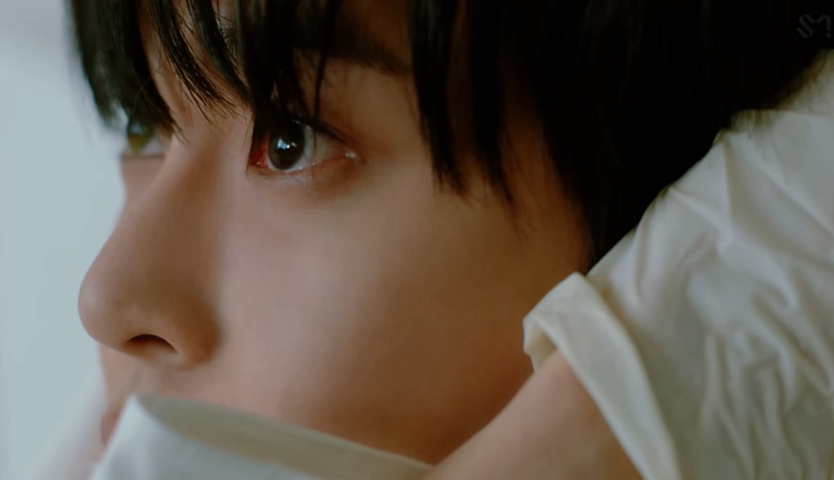 뮤비 진짜 샹 너무 좋네………….