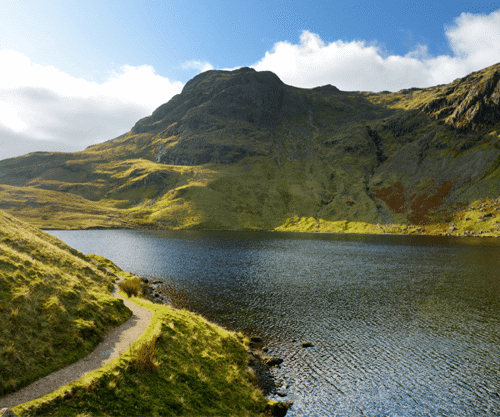 perf_wedding's tweet photo. The UK offers a diverse array of romantic honeymoon destinations, from Cornwall’s beaches and the Lake District’s serenity to Edinburgh’s historic charm and the remote luxury of the Isles of Scilly. #UKHoneymoon #CornwallRomance #LakeDistrictLove

https://t.co/hCMsDRLYuw https://t.co/gxTuXSr2dw
