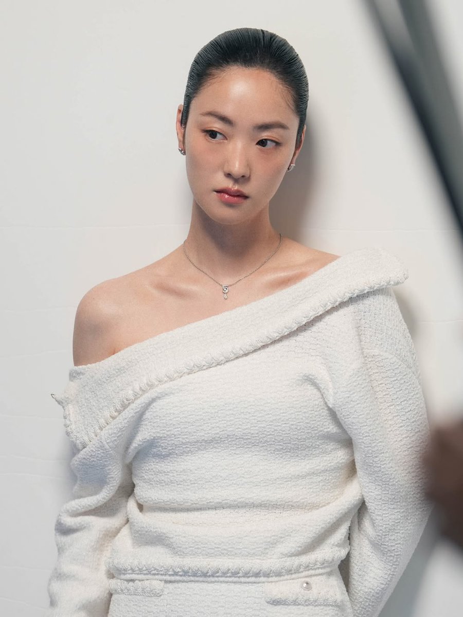 jipuragifiles's tweet photo. Actor Jeon Yeo Been for Vogue June issue
𝑩𝒆𝒉𝒊𝒏𝒅 𝒕𝒉𝒆 𝒔𝒄𝒆𝒏𝒆𝒔 📸
-2-
By @management_mmm 

#전여빈 #JeonYeoBeen
#우리영화 #OurMovie https://t.co/fHpbleLWDn