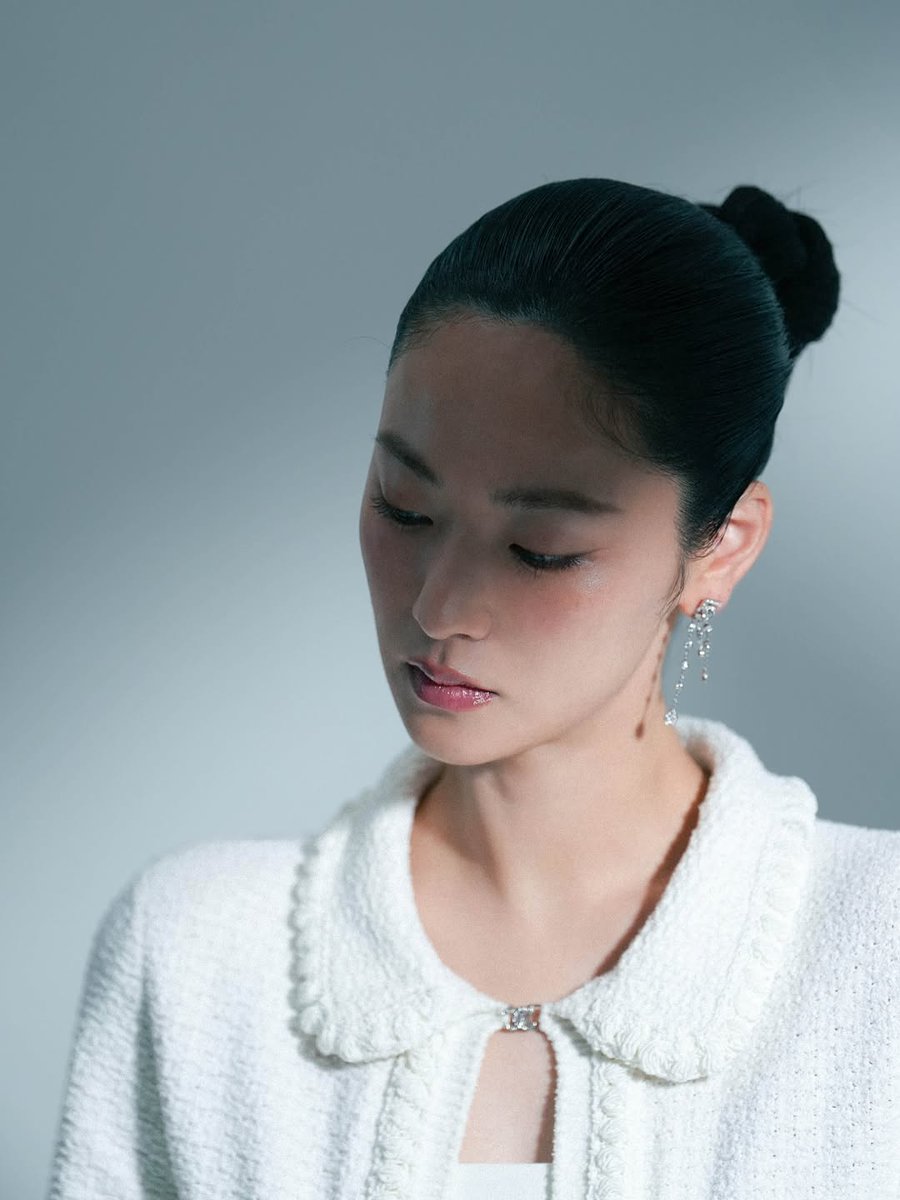 jipuragifiles's tweet photo. Actor Jeon Yeo Been for Vogue June issue
𝑩𝒆𝒉𝒊𝒏𝒅 𝒕𝒉𝒆 𝒔𝒄𝒆𝒏𝒆𝒔 📸
-2-
By @management_mmm 

#전여빈 #JeonYeoBeen
#우리영화 #OurMovie https://t.co/fHpbleLWDn