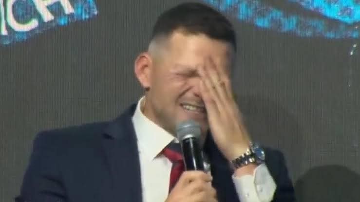 RCCSSocial's tweet photo. When you smoke your captain instead of Collingwood in four previous meetings 😭 https://t.co/DUfFupMPi3
