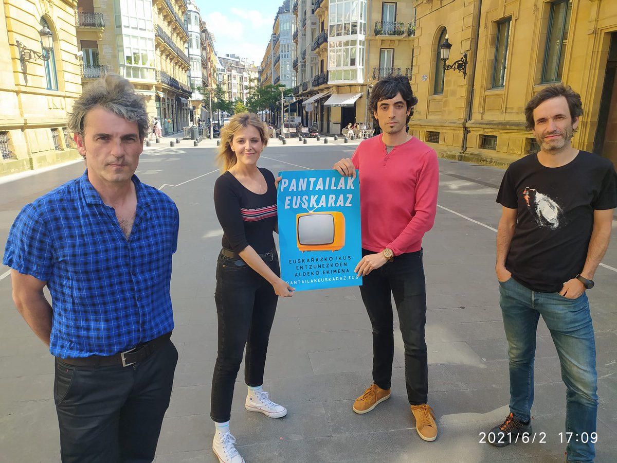 Beheko argazkiak gaur 4 urte bete ditu. Guztion artean euskarak ikus-entzunezkoetan duen erronkari ekin genion, eta aurrerapausoak lortu arren, bide luzea dugu egiteko.
Zorionak eta aurrera #Pantailakeuskaraz !