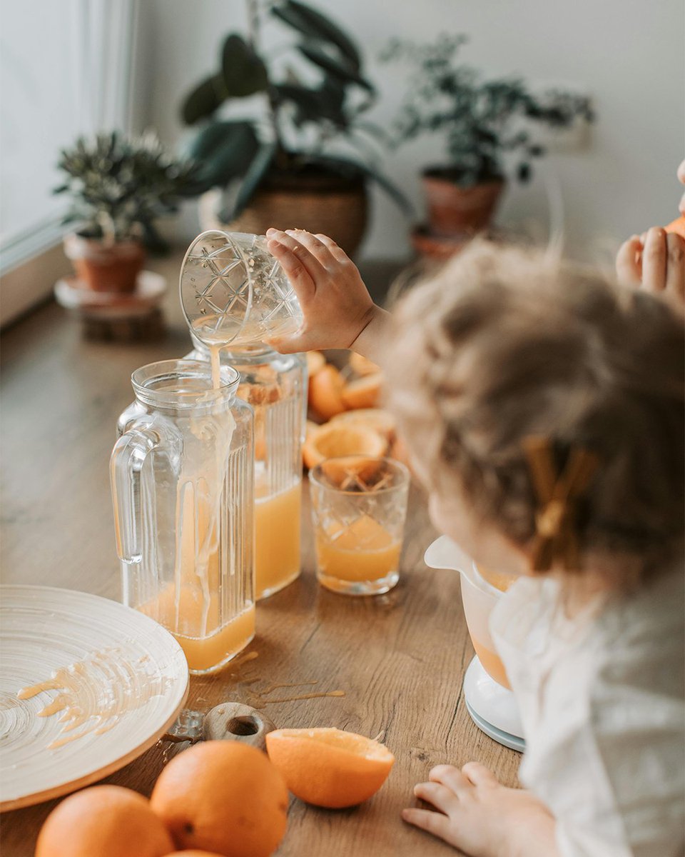 Glass is one of the safest packaging choices for families, especially for allergies or sensitivities

Unlike some materials, glass is non-toxic and non-reactive with no hidden additives or residues. It’s also scent &amp; stain resistant, making it ideal for safe storage🫙